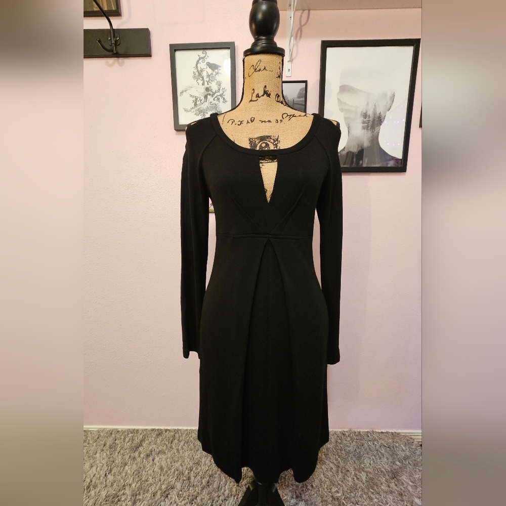 Gorgeous Yoanna Baraschi Little Black Dress